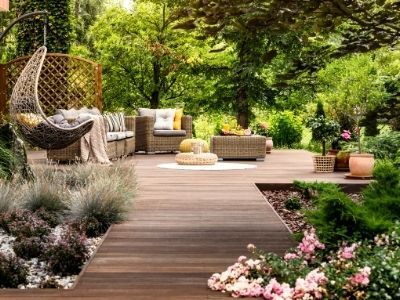 Tworzenie idealnego tarasu w Twoim ogrodzie – krok po kroku